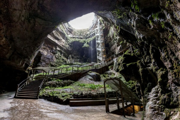 Quelle grotte visiter dans le Lot ? Le guide pour bien choisir